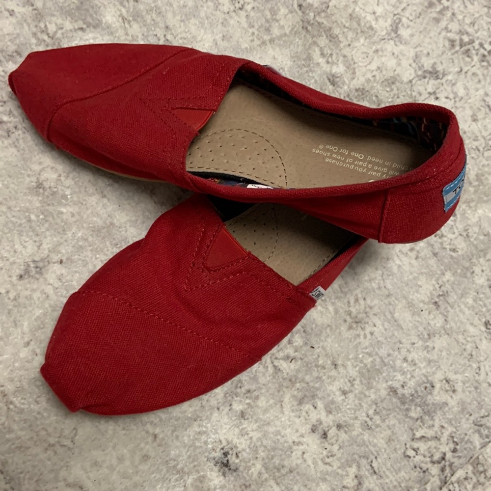 Red Tom’s, W8, excellent condition.